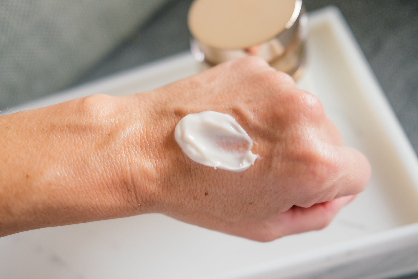 Lustre Hydrating Radiance Crème